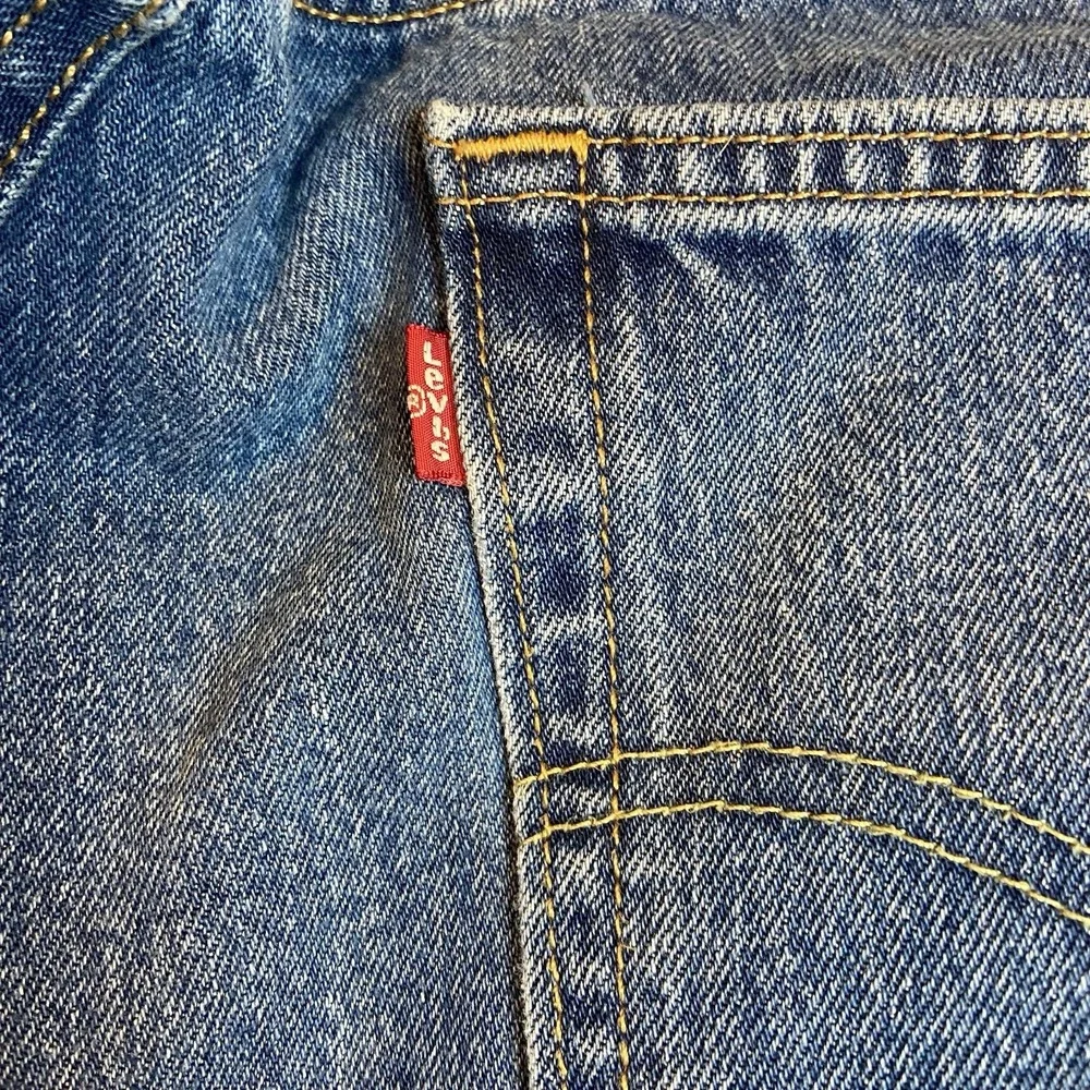 Levi's 550 Denim Jeans Relaxed Fit Straight Leg Medium Wash 40x36 Men's